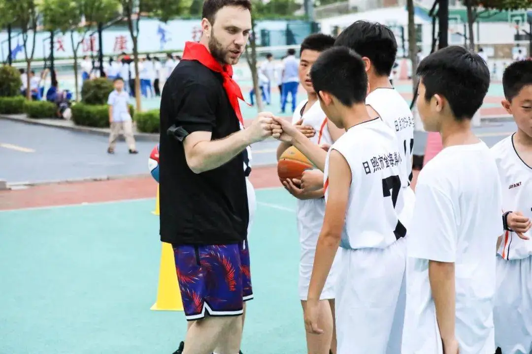 如何使用智能健身设备进行篮球专项训练_2