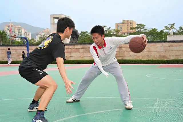 如何通过团队训练提升分卫配合能力_0
