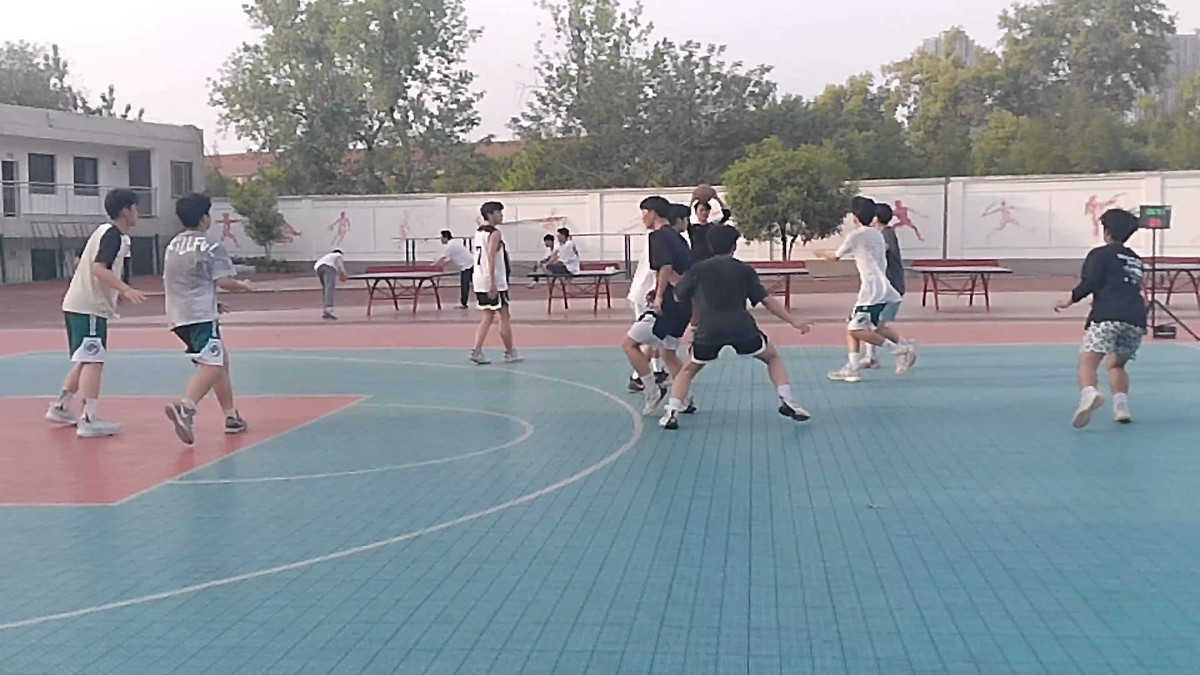 业余爱好者如何进行高难度篮球训练_1
